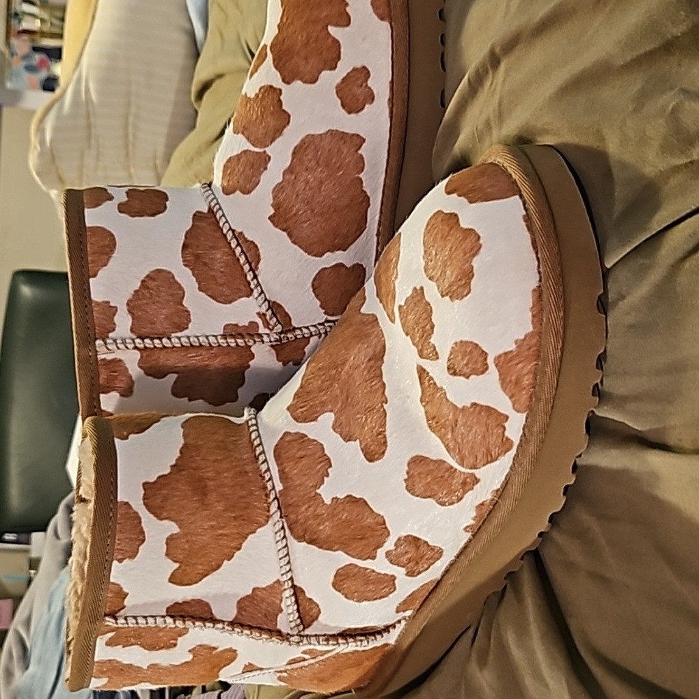 Ugg Cow Print Oudoor Slippers